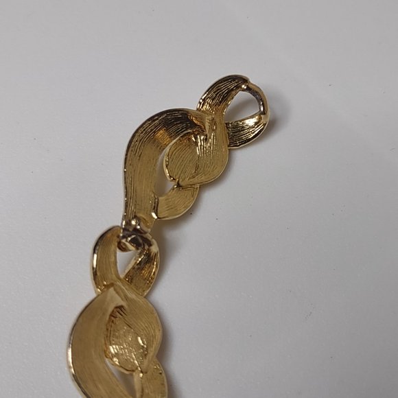 Gold Tone Metal Bracelet With Clear Stones - Picture 13 of 15